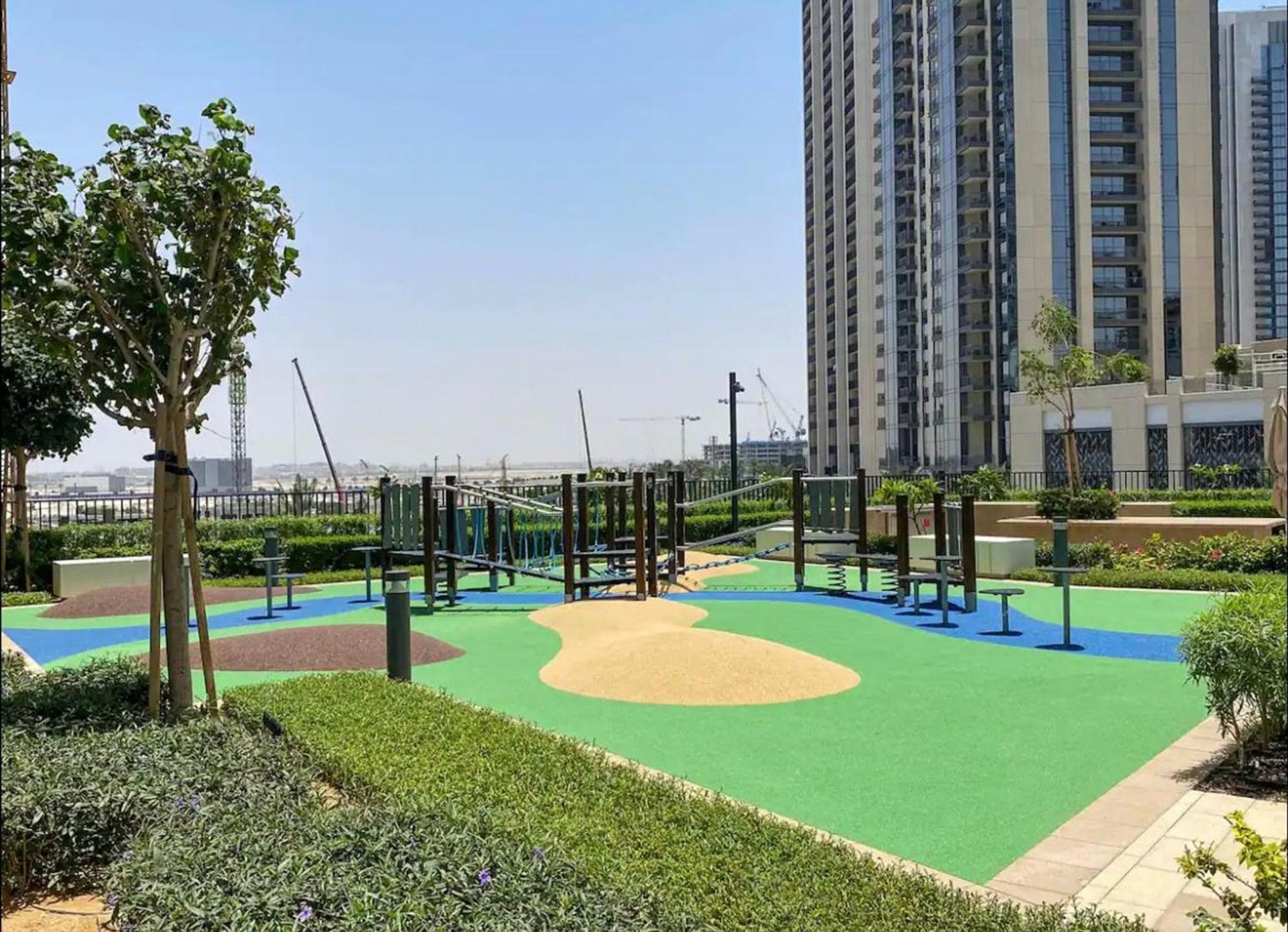 Apartment Citihome - 1br Brand New At Creek Edge Dubai